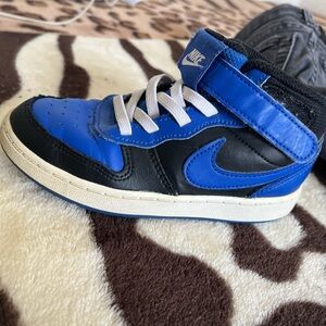 Nike Kids Royal Blue and Black Sneakers